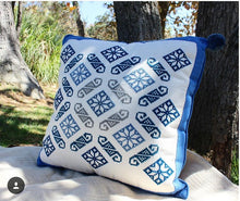 Hand-Embroidered Pillow FRESCHEZZA (Arrecife)