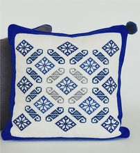 Hand-Embroidered Pillow FRESCHEZZA (Arrecife)