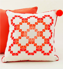 GRECO MARAIKA (Coral) Cojin bordado a mano / Hand-embroidered Pillow
