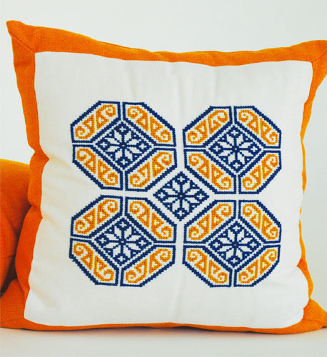 BLOSSOM Hand-embroidered Pillow (golden)