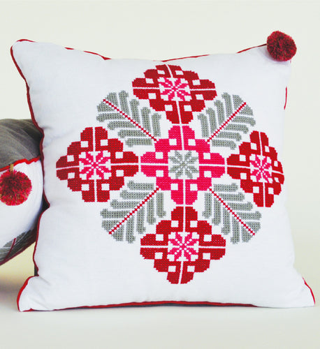 Hand-embroidered Pillow CINQ FLEURS (Rouge)